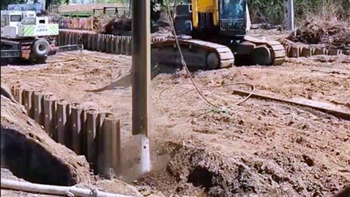 Waterjet assisted drilling and piling13 Waterjet assisted drilling and piling13